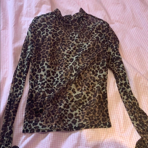 Urban Outfitters Cropped Mesh Leopard Top - Picture 10 of 10